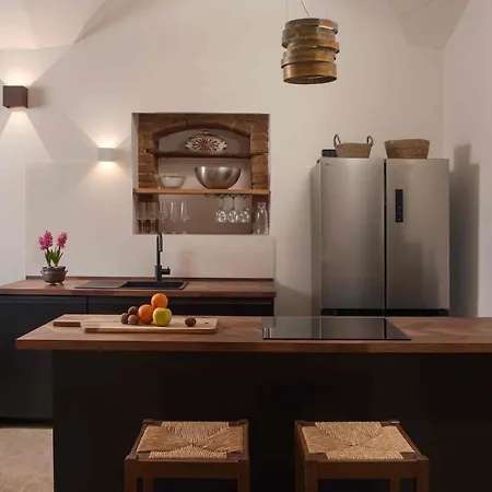 Appartement Dimora Storica Torre Dei Petricci 12 *