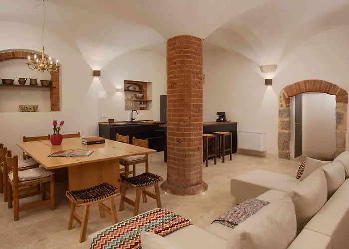Dimora Storica Torre Dei Petricci 12 Appartement